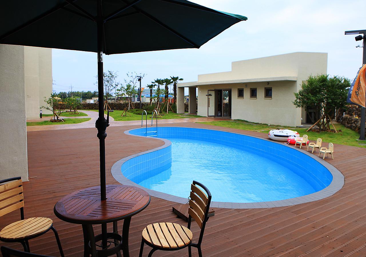 Comma&Spa Resort Seogwipo Exterior photo