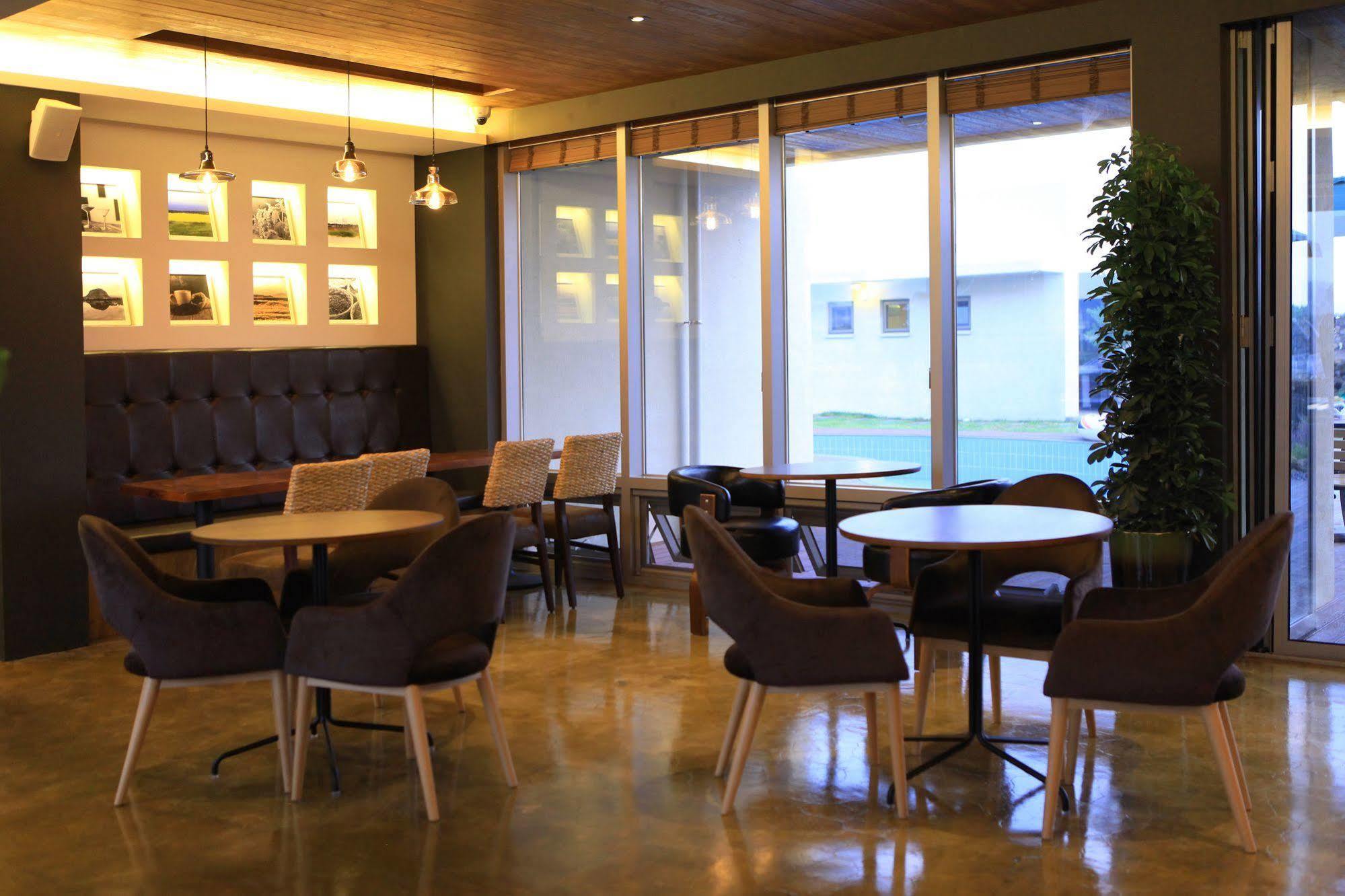 Comma&Spa Resort Seogwipo Exterior photo